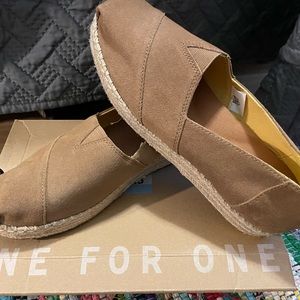 Toms soft camel slip ons size 10